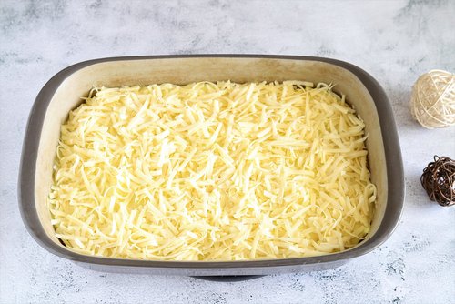 Bratwurst-Kartoffelbrei-Gratin aus der Ofenhexe von Pampered Chef®